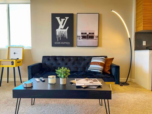 Mid-Wilshire Apartment | Beautiful Home in LA - Parking 10 Min To Cedars