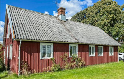 Laholm House | Beautiful Home In Laholm With Kitchen