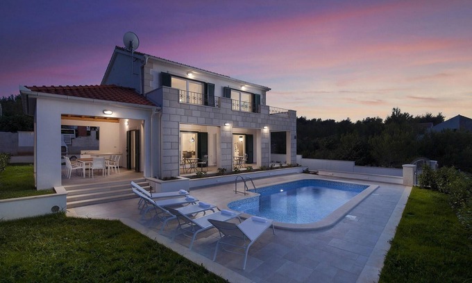 Cove Osibova (Milna) House | Beautiful home in Makarac