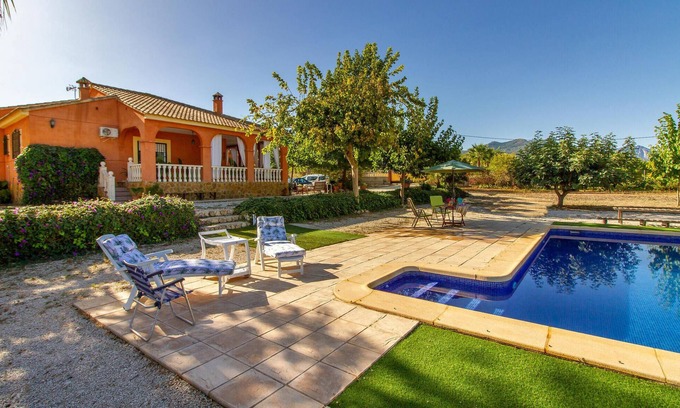 Pliego House | Beautiful home in Pliego