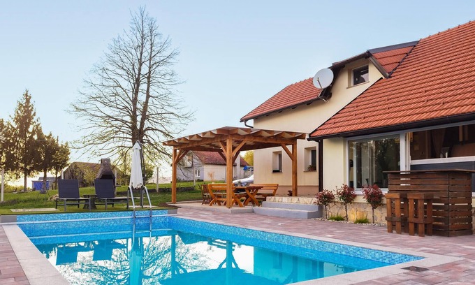 Pregrada House | Beautiful home in Pregrada with kitchen