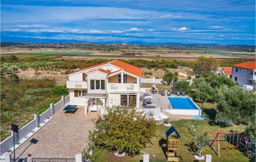 Sikovo House | Beautiful Home In Sv,filip I Jakov With Kitchen