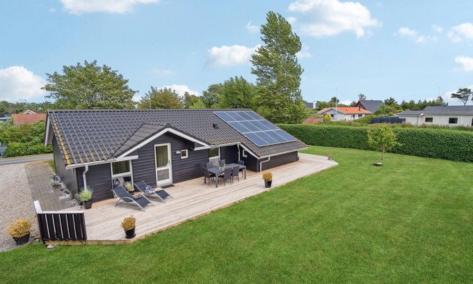 Skovmose House | Beautiful home in Sydals with WiFi