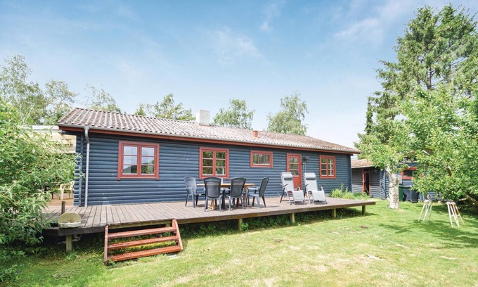 Kragenæs House | Beautiful home in Torrig L with WiFi