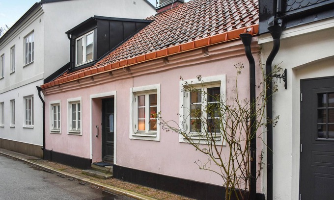 Ystad House | Beautiful home in Ystad with kitchen
