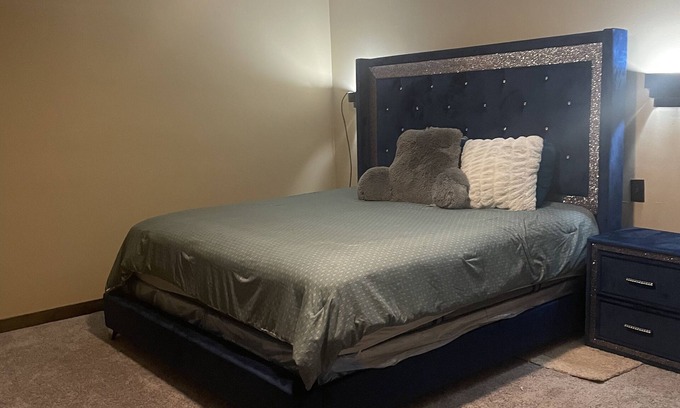 Indian Land House | Beautiful home located in Southfield Mi. Quite friendly neighborhood