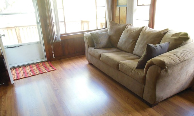 Lake Erie Beach House | Beautiful house close to the beach and Mickey Rats