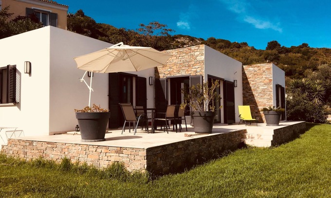 Cardo Villa | Beautiful house with garden, swimming pool and private parking, sea and mountain views