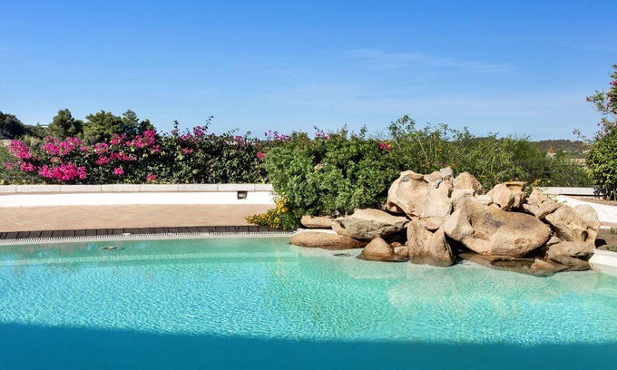 Liscia di Vacca Apartment | Beautiful Il Giardino Degli Oleandri 1 Bedroom Sleep 4, Plus Extra Child