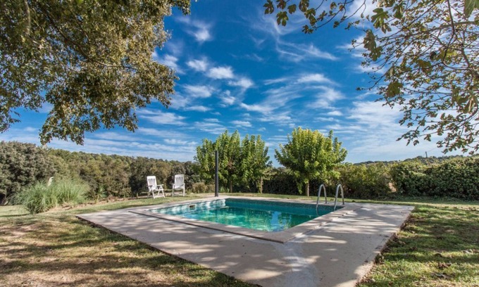 Vilademuls House | Beautiful isolated farmhouse with barbecue, huge garden and swimming pool.