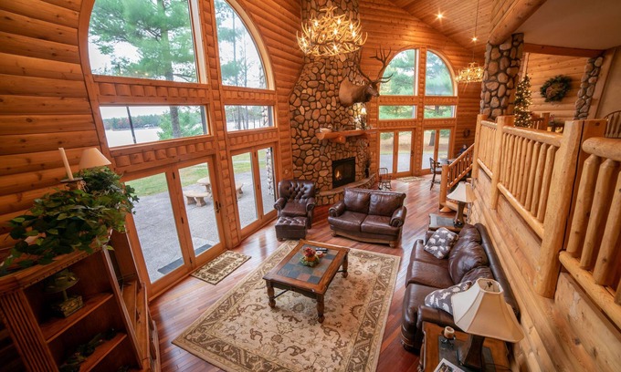 Merrillan House | Beautiful Lake House with sunset views, foosball table, huge yard, private dock!