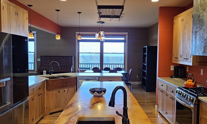 Northport House | Beautiful Lake Michigan sunset view home between Leland & Northport, dogs ok!