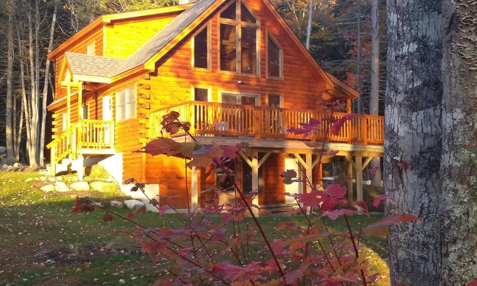 Ellsworth House | Beautiful Lakeside Log Home near Acadia National ParknKayak/Canoe/Swim/Fish