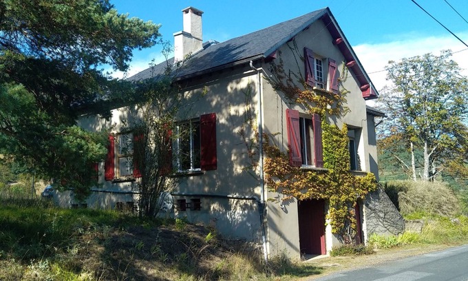 Nant House | Beautiful, large family home