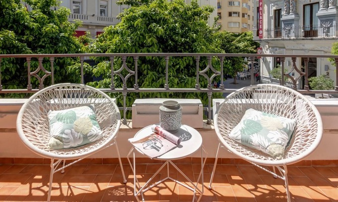 Museo Apartment | Beautiful large property for 8 people with a terrace and free parking