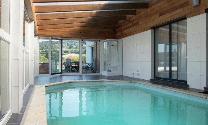 Stoumont House | Beautiful loft in Stoumont with sauna and indoor pool