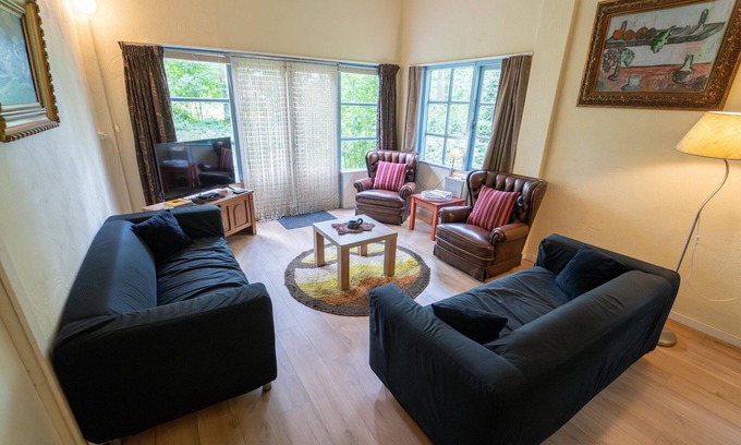 Beesel Villa | Beautiful mansion on the water