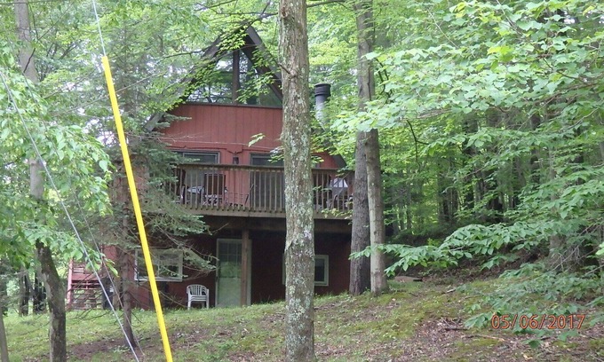 Treasure Lake Ski Chalet | Beautiful mountain getaway