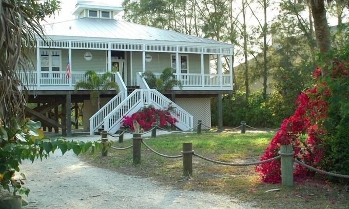 Palm Island House | Beautiful Palm Island House! Walk2Beach. Pool, Spa, Kayaks, Bikes, Dock.Amazing!