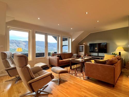 Geilo Apartment | Beautiful penthouse centrally located in Geilo, stunning views