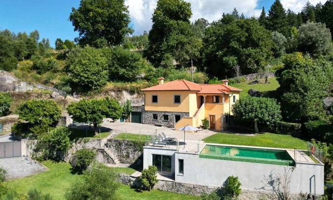 Calheiros Villa | Beautiful Ponte de Lima Villa | 4 Bedrooms | Villa Hermosa Vista | Private Pool.