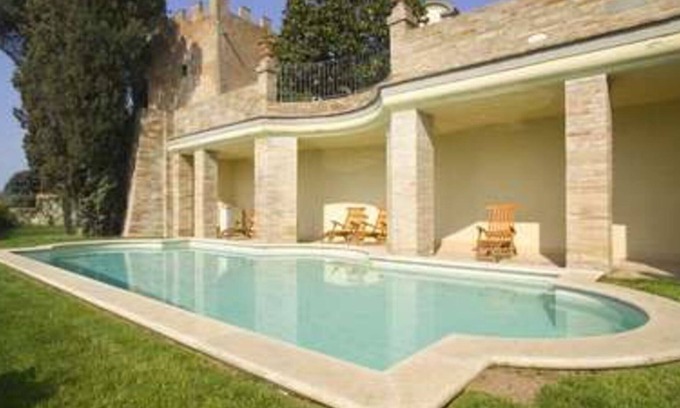 Castelfiorentino Villa | Beautiful private villa with A/C, hot tub, WIFI, private pool, TV, terrace, close to San Gimignano