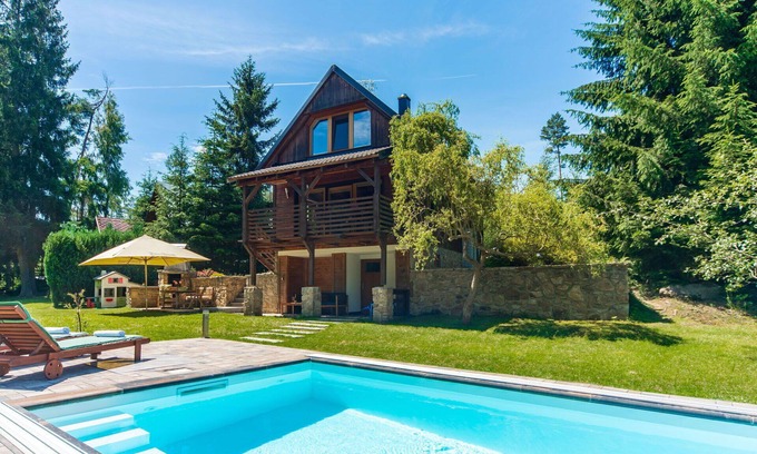 Blazejov House | Beautiful private villa with private pool, WIFI, TV, terrace, pets allowed, panoramic view, parking