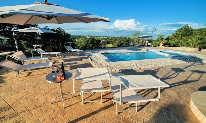 Montefiascone Villa | Beautiful private villa with hot tub, A/C, WIFI, private pool, TV, patio, panoramic view and par.