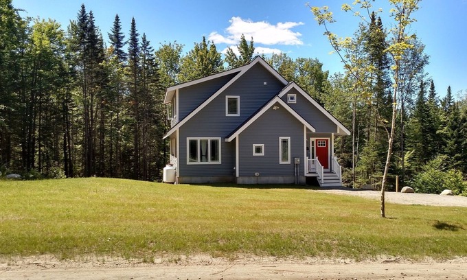 East Burke House | Beautiful Private Mountain Home 5 Bedroom.