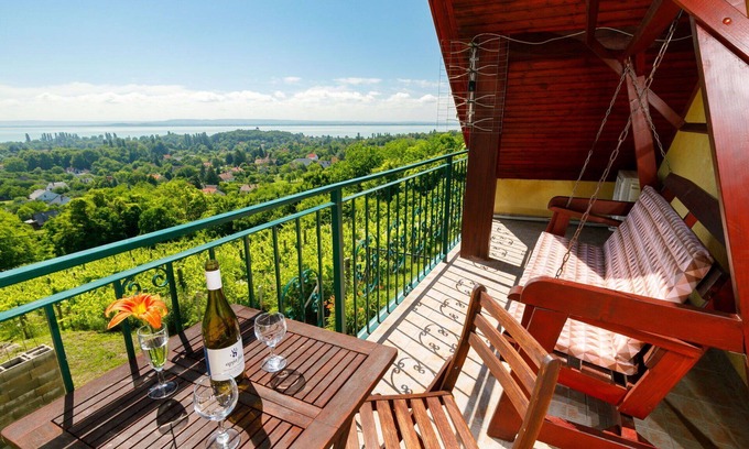 Abrahamhegy House | Beautiful private villa for 4 guests with A/C, WIFI, TV, patio and parking