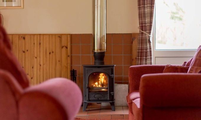 Maybole House | Beautiful private villa for 6 guests with WIFI, TV, pets allowed, panoramic view and parking
