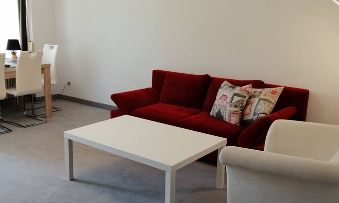 Aubing-Sud Condo | Beautiful, quiet apartment with a view of the park