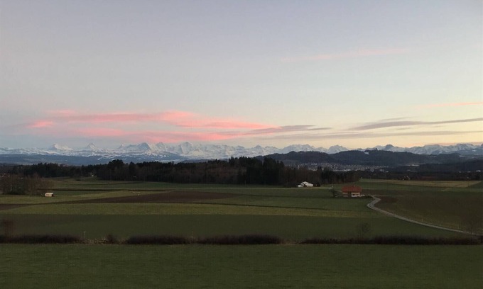 Wohlen bei Bern Apartment | Beautiful, quiet penthouse with a view of the Alps