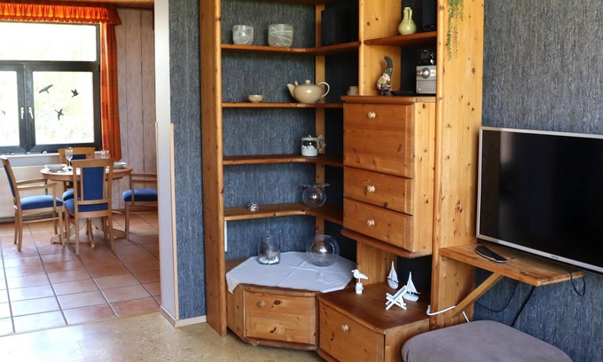 Dunum Apartment | Beautiful, quietly located vacation apartment in Dunum