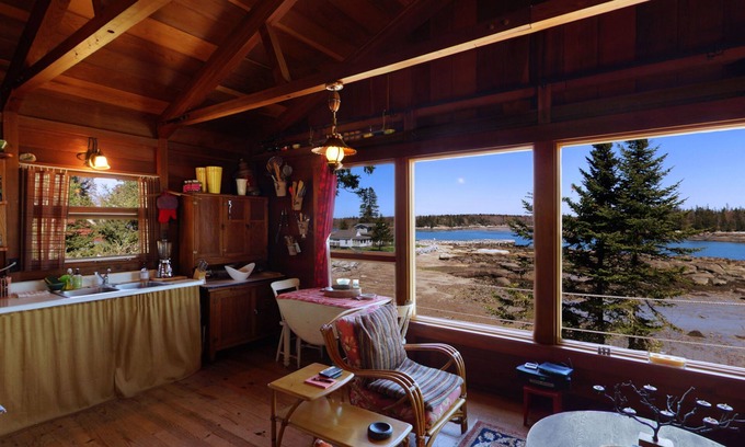 South Thomaston Cabin | Beautiful redwood cabin on the Atlantic Ocean, with a fabulous deck.