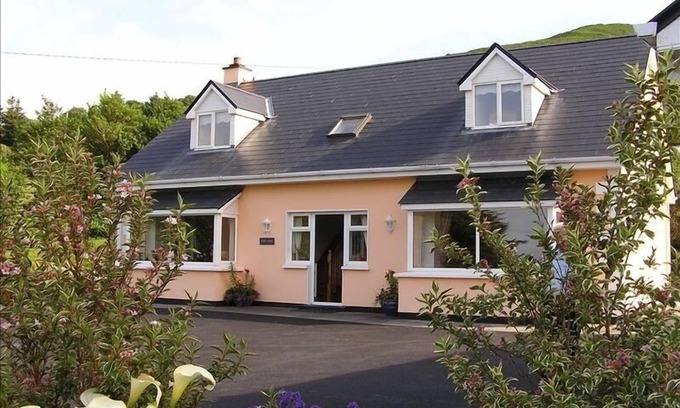 Kells House | Beautiful Ring of Kerry Residence with Ocean Views