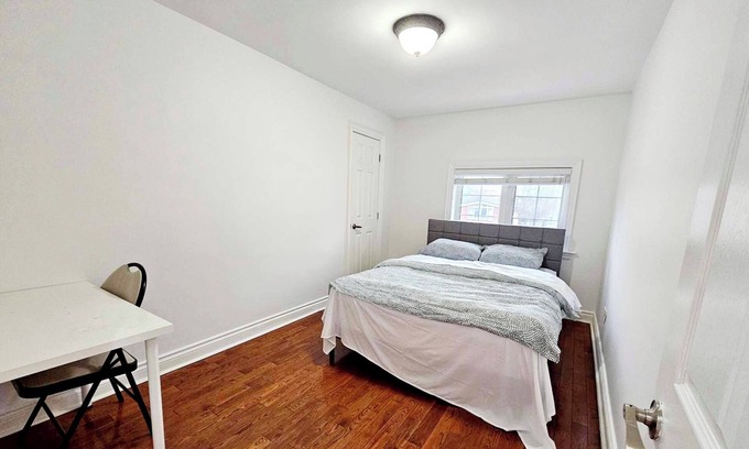 Willowdale House | Beautiful Room in central North York Centre next subway station and free parking