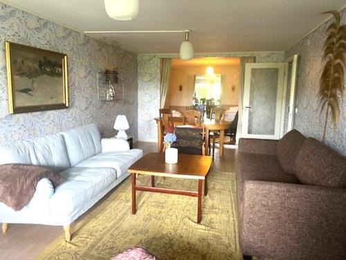 Bastad House | Beautiful rooms in a charming Båstad villa top location near the beach and town center