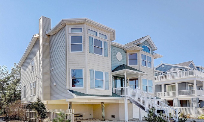 Beach Haven Terrace House | Beautiful Shore Getaway! Walk To Beach And Restaurants In Minutes!