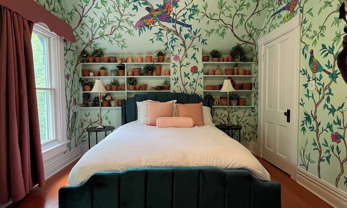 West Highland House | Beautiful, serene 4-bedroom Victorian house in Denver steps to great restaurants