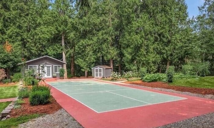 Sammamish House | Beautiful serene home for private retreat -5 star property on air-b&b, superhost