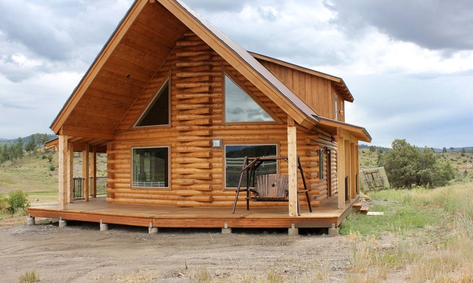 Tierra Del Oro Cabin | Beautiful, Serene Log Cabin Lodge