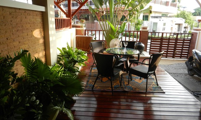 Hua Hin House | Beautiful townhouse with unique location in central Huahin