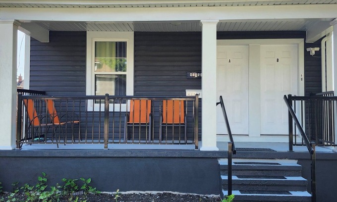 Niagara Falls Apartment | Beautiful two bedroom apartment five minutes from Niagara Falls