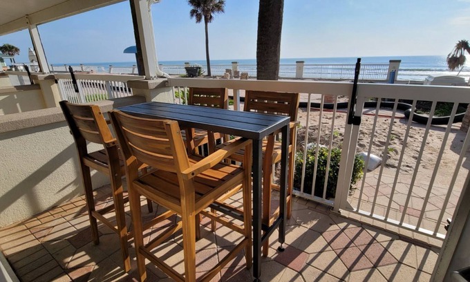 Ortona Park Condo | Beautiful updated oceanfront 1 bedroom 1 bath, full kitchen, direct oceanfront