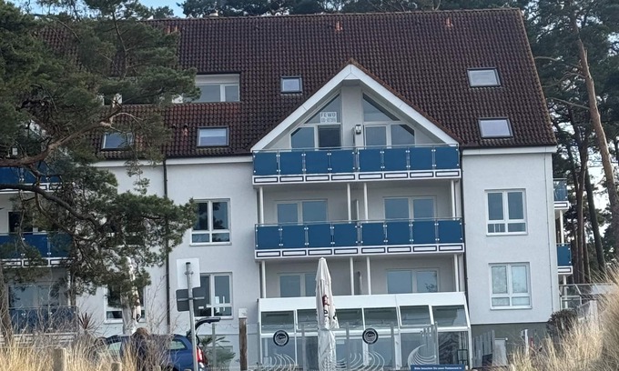 Lubmin Apartment | Beautiful vacation apartment directly on the beach - at ground level
