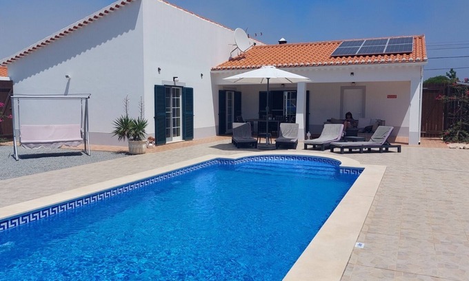 Aljezur Villa | Beautiful villa 300 m to the Atlantic coast, 5 minutes by car to the beach
