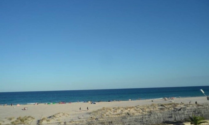 Tunis Centre Villa | Beautiful villa 5 minutes walk to the beachideal for adults and children.