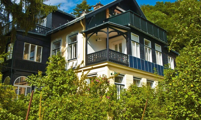 Purkersdorf Villa | Beautiful villa for 3 guests with WIFI, TV, terrace and panoramic view