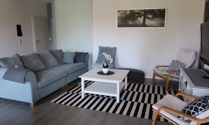 Schwanau House | Beautiful villa for 4 guests with hot tub, WIFI, TV and terrace